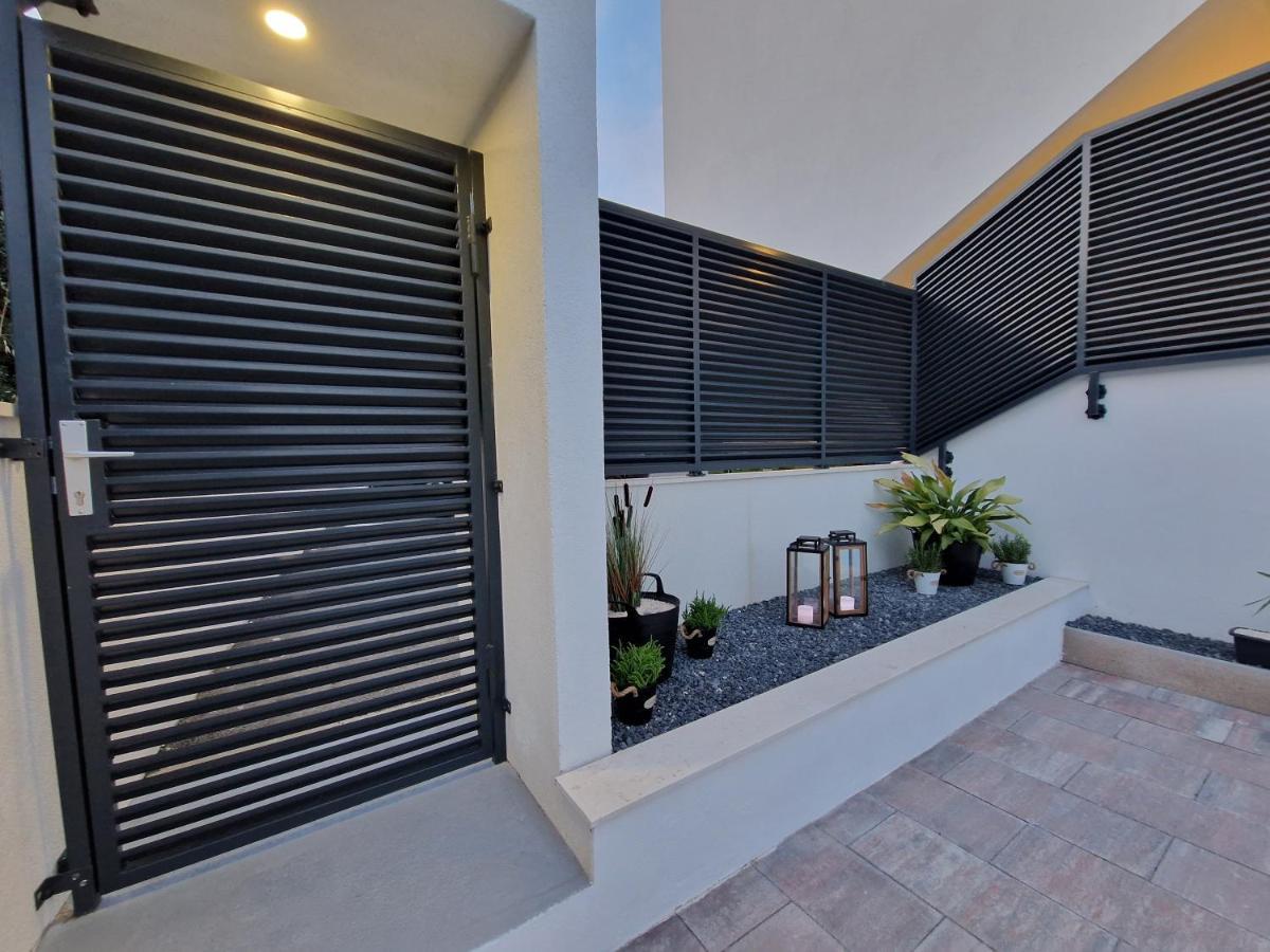 Apartman Marcelina 1 With Private Pool تروغير المظهر الخارجي الصورة